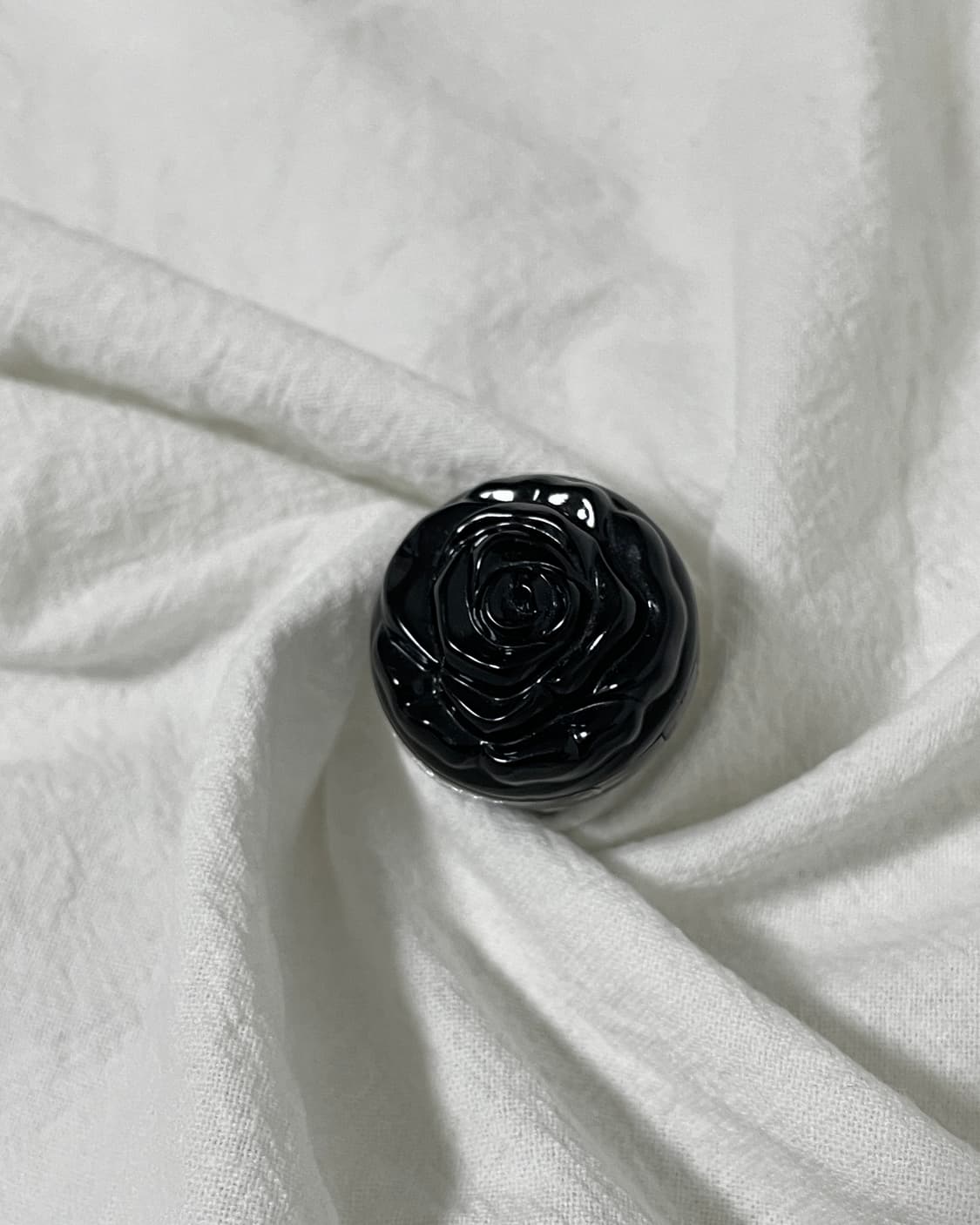 Anna Sui Black Rose Lip Gloss Ring 상품이미지3