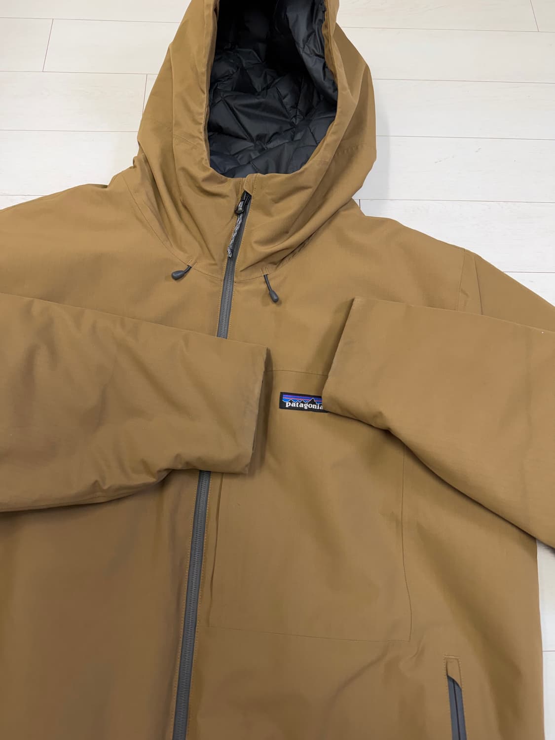 파타고니아 멘즈쉐도우 L 사이즈  상태 8.3/10  사진찍고 절대 안입 상품이미지2