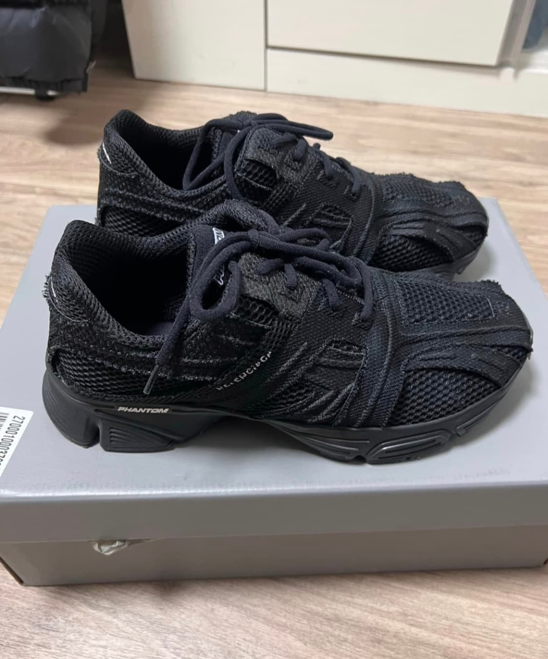 발렌시아가 팬텀 43 급처 상품이미지2