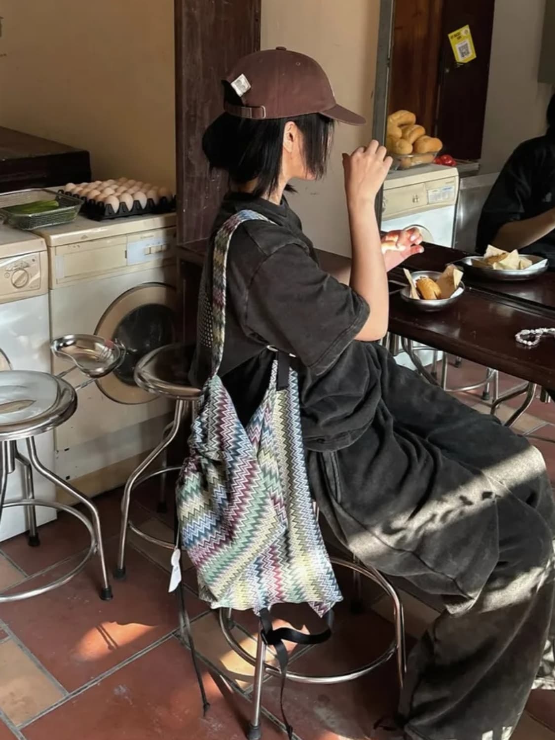 낫뉴 패턴 더플백 지그재그 상품이미지1