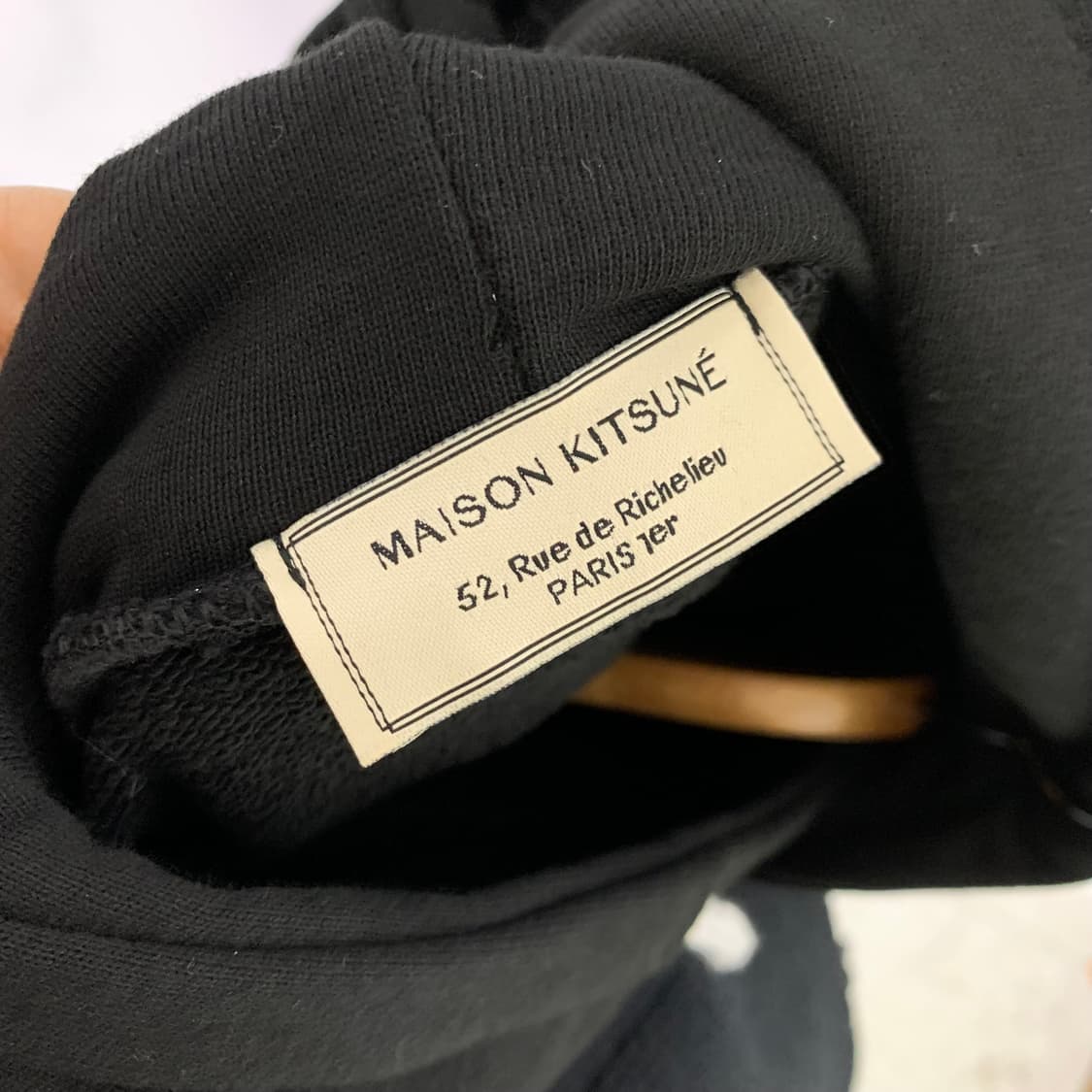 메종키츠네 폭스 자수 블랙 루즈핏 후드티 남녀공용 상품이미지9