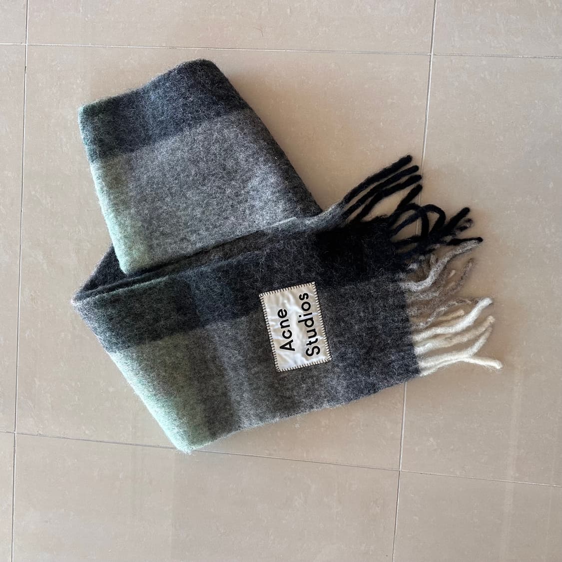 아크네스튜디오 체크 울 머플러 상품이미지2