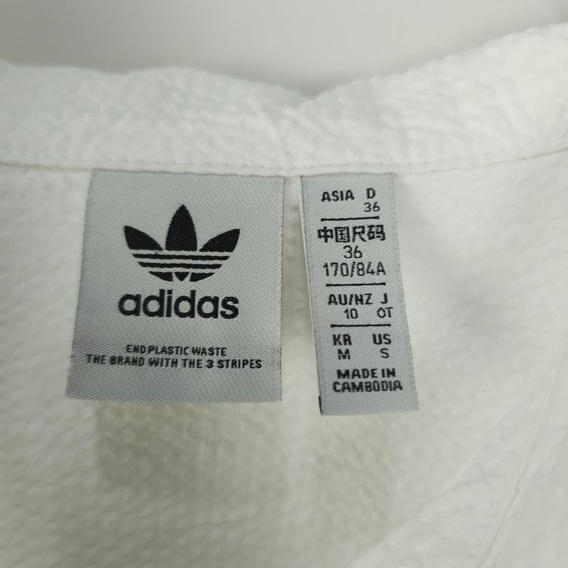 [아디다스] 오버핏 오픈 카라 반팔 셔츠 화이트 M20564 상품이미지8