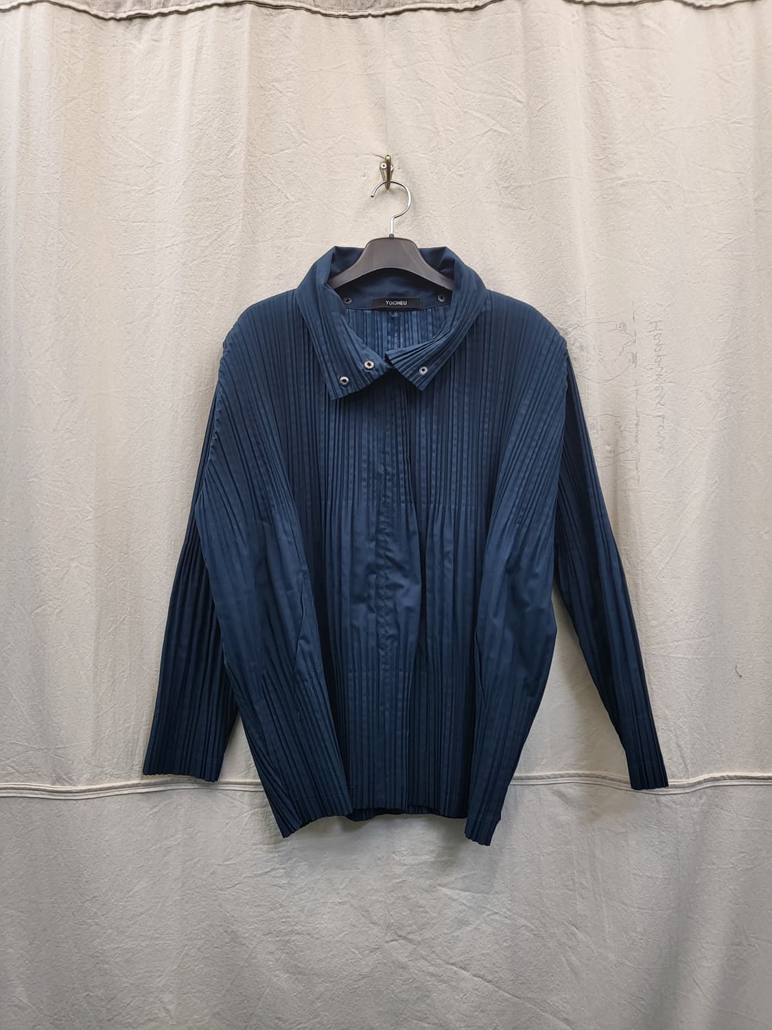 YOIOHEU 요이후 플리츠 집업 상품이미지1