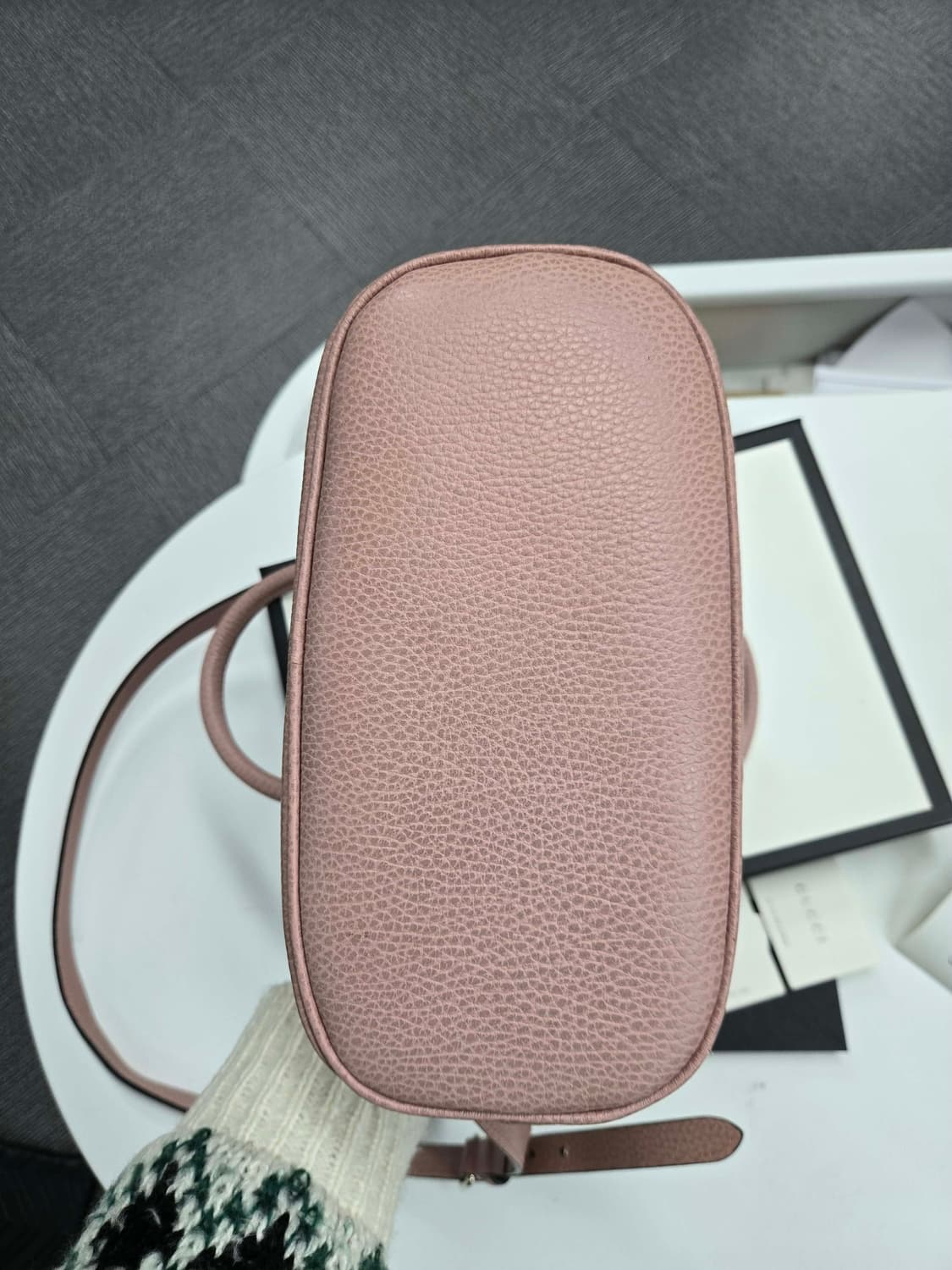 [50%할인] 구찌 인터로킹 돔 숄더백 상품이미지6