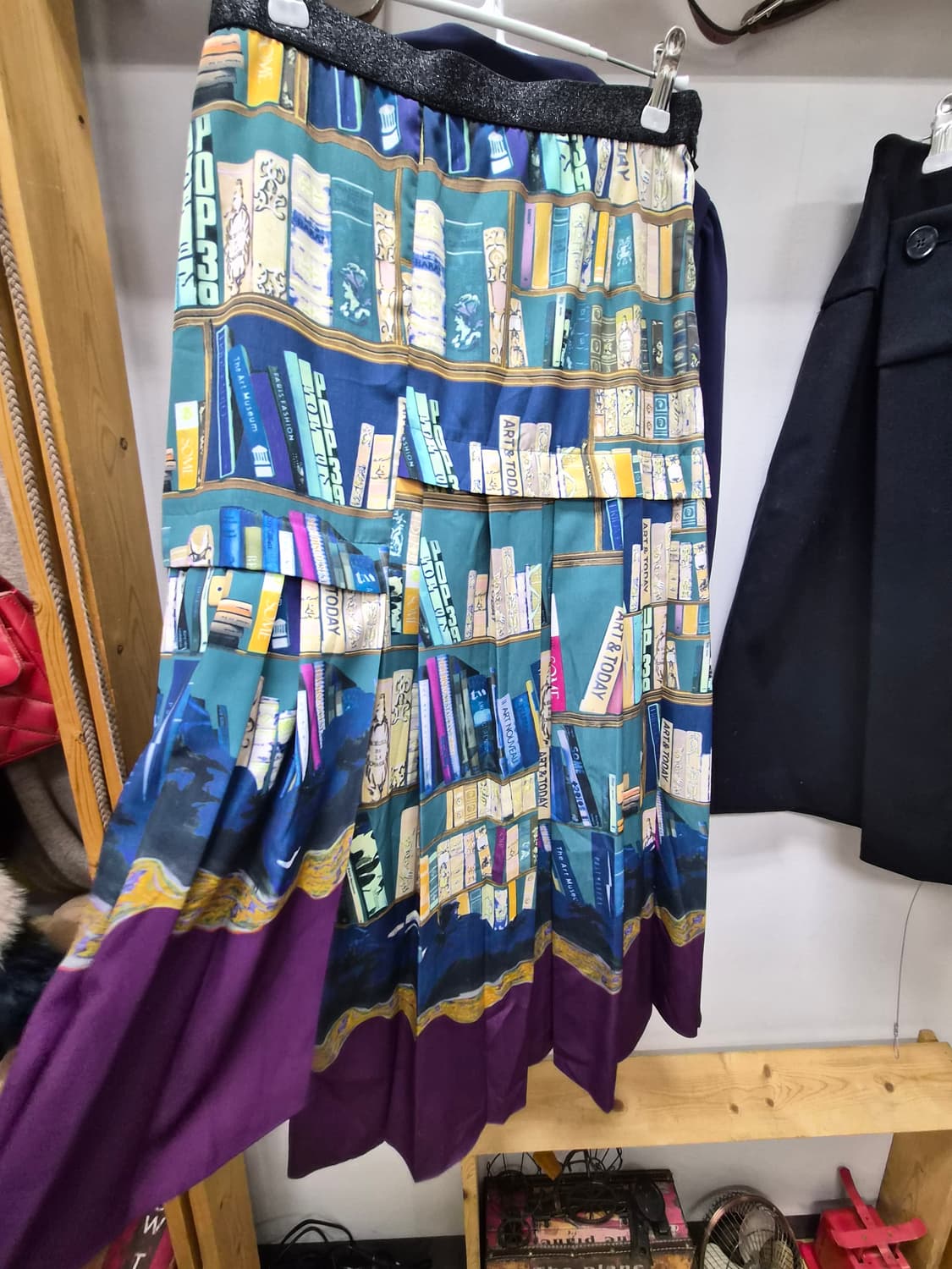 럭키슈에뜨 프릴 블라우스. lusso 언발 일러스트 스커트 상품이미지8