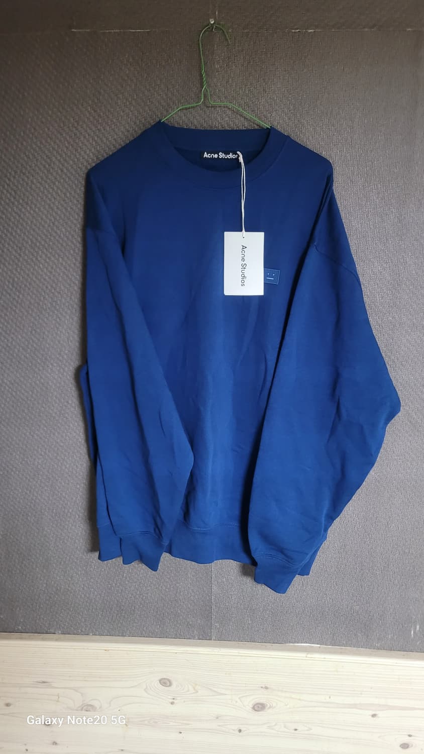 아크네스튜디오 맨투맨  상품이미지1