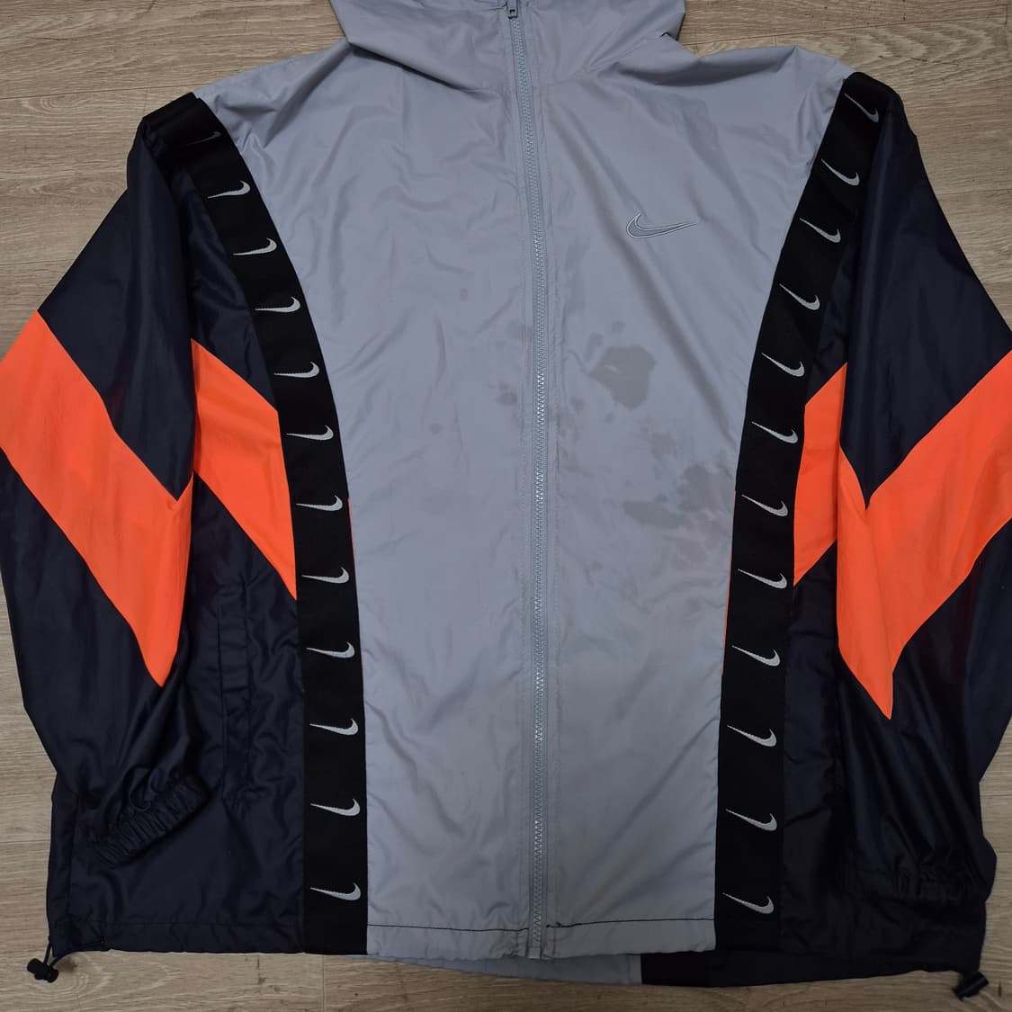 나이키 올드스쿨 빅로고 멀티 스우시 바람막이 자켓 XL(105) 상품이미지3