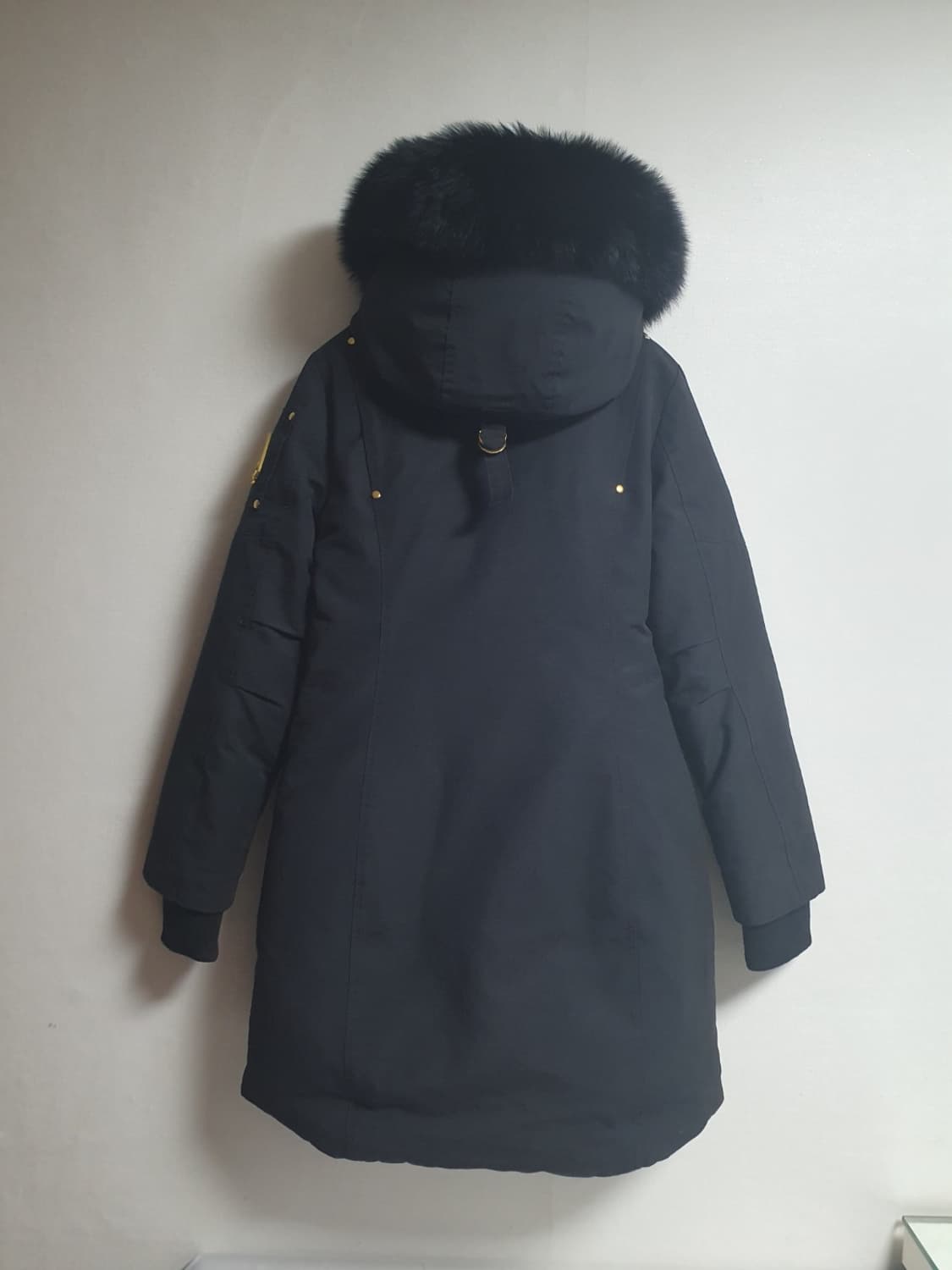 무스너클 패딩 골드 스털링 파카 블랙 폭스 퍼 블랙 슬림핏 M 상품이미지5