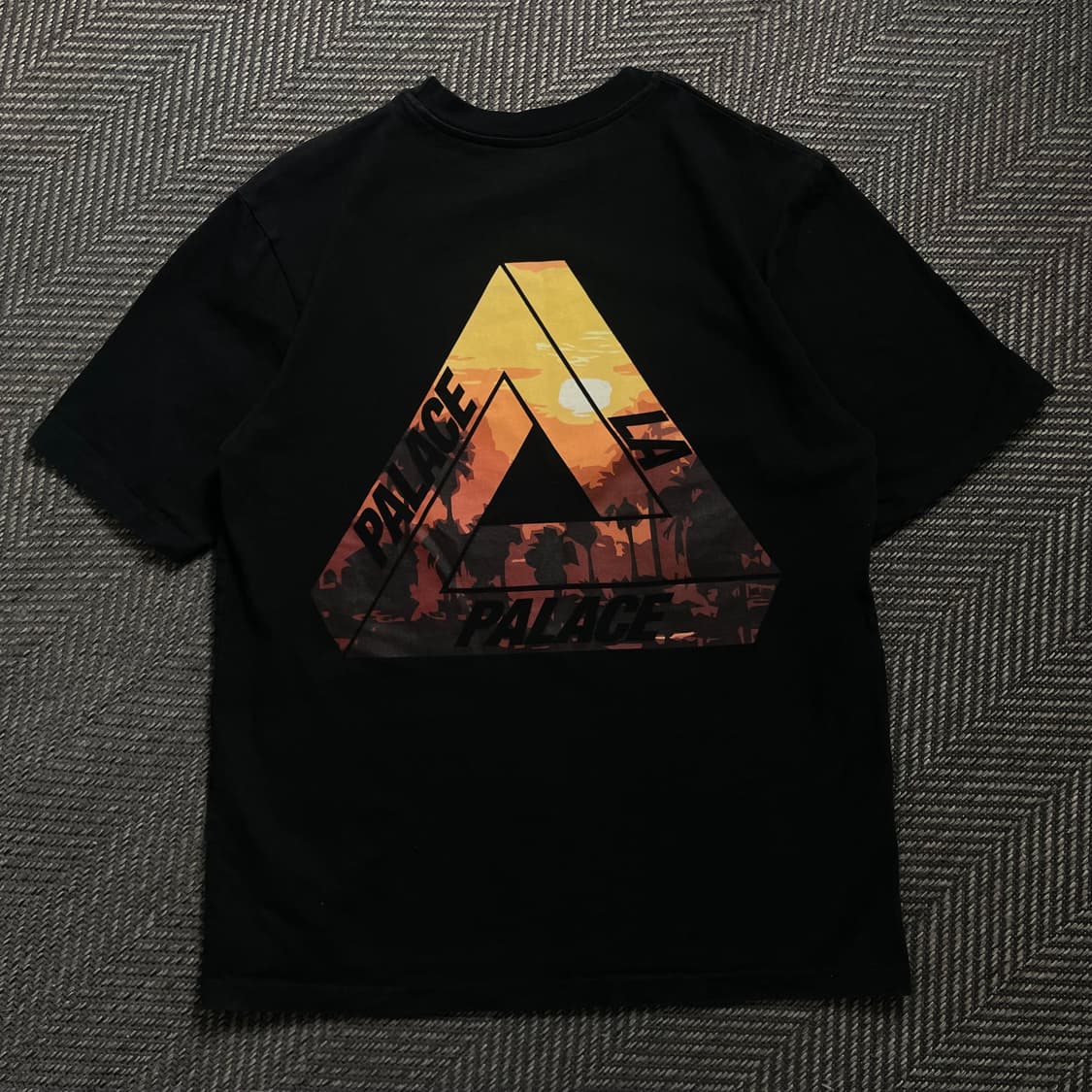 팔라스 트라이 빅로고 반팔 티셔츠 블랙 y 4582 상품이미지2