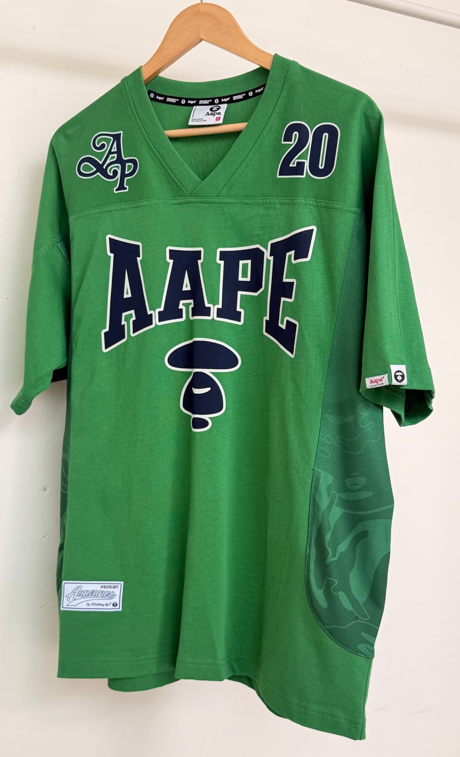 AAPE BY *A BATHING APE®의 25SS 팬시 메인 티 상품이미지2