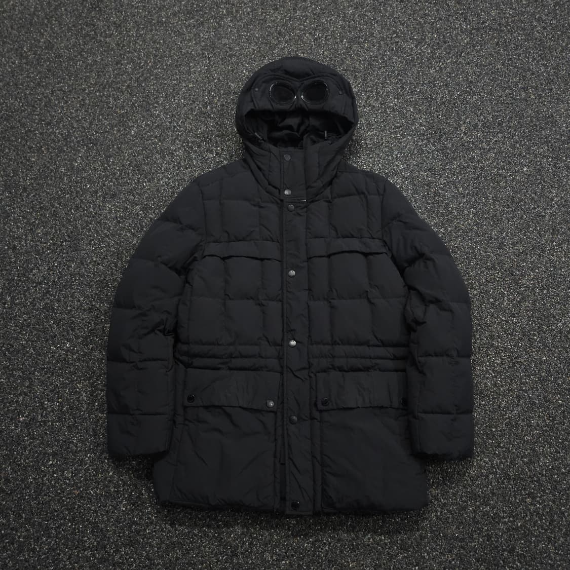 CP 컴퍼니 고글 후디 다운 푸퍼 패딩 (XL) 상품이미지1