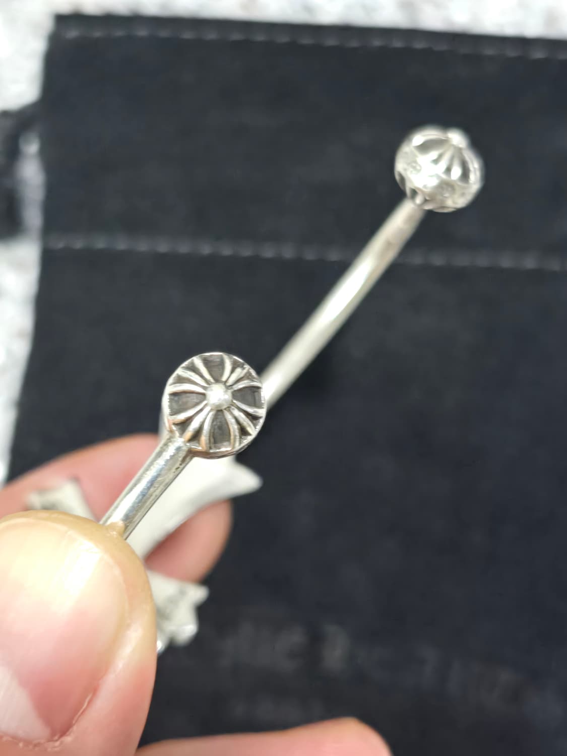 크롬하츠 정품
스키니 타이니 크로스 뱅글팔찌 상품이미지6