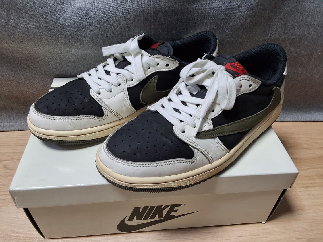 조던1 트래비스스캇 미디움 올리브 250 상품이미지1