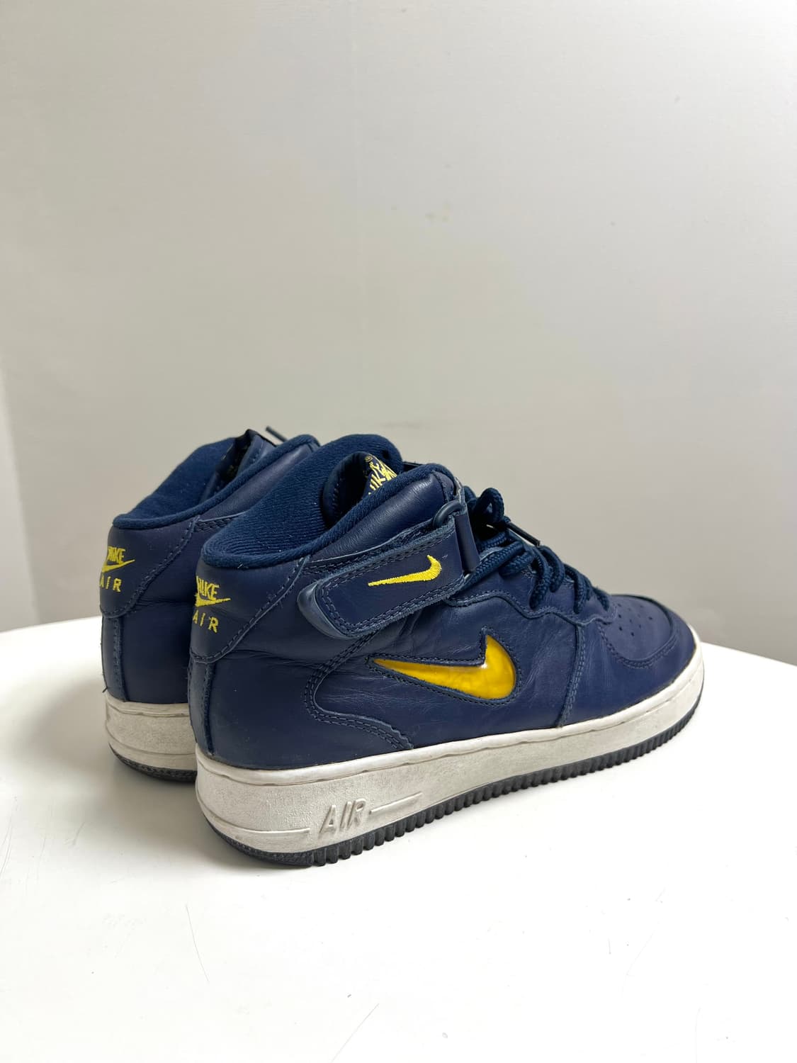 [270] 나이키 에어 포스 원 미드 남노 뽈록이 상품이미지6