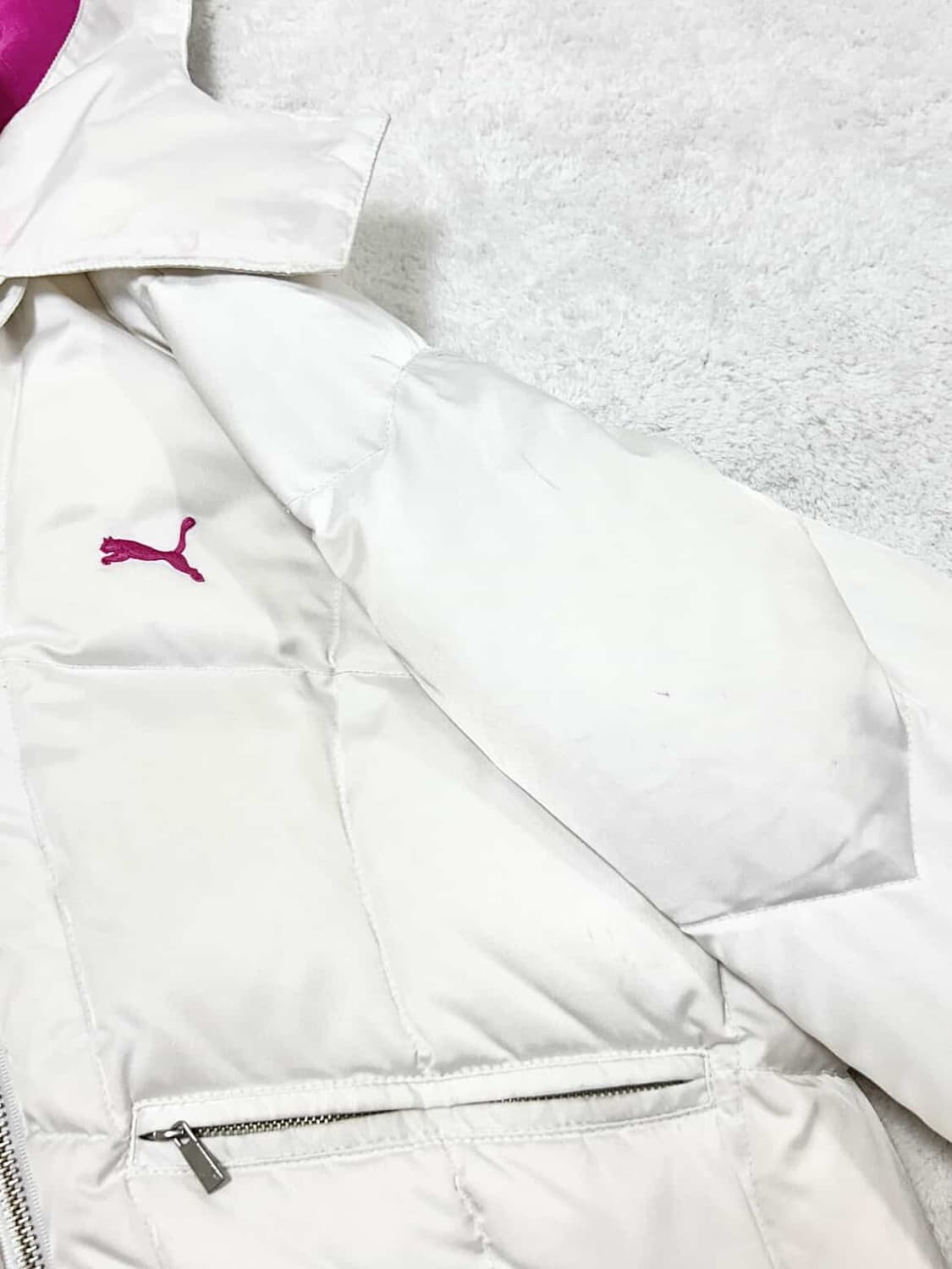 퓨마 핑크로고 화이트 숏패딩 상품이미지10
