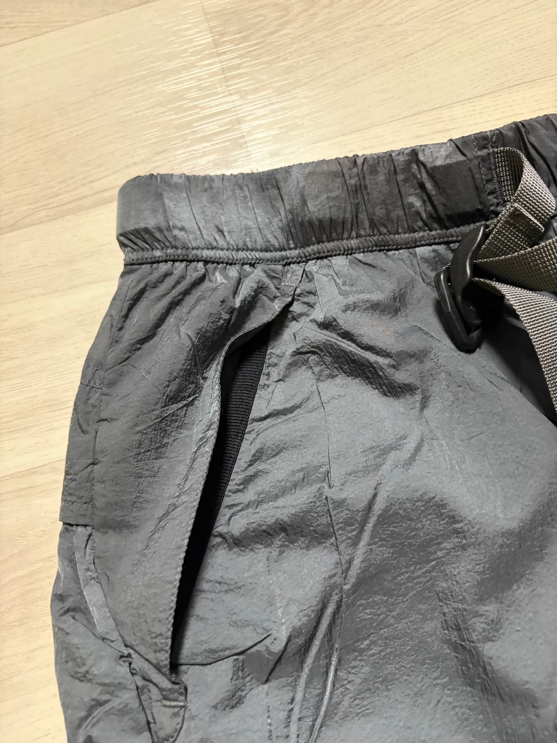 루트파인더 파라슈트 팬츠 그레이 M사이즈 판매 상품이미지3