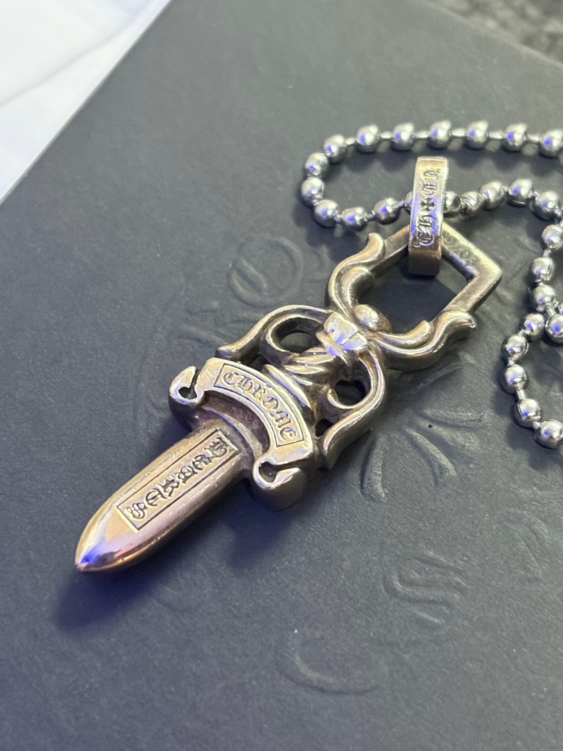 크롬하츠 대거 M 팬던트 목걸이 팝니다(한스룸) 상품이미지1