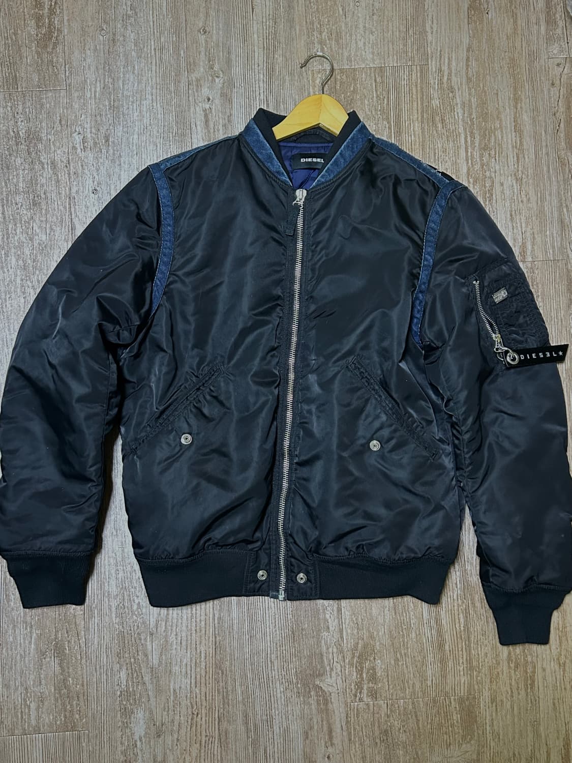 디젤 블랙 데님 디테일 ma-1 봄버 자켓 상품이미지1