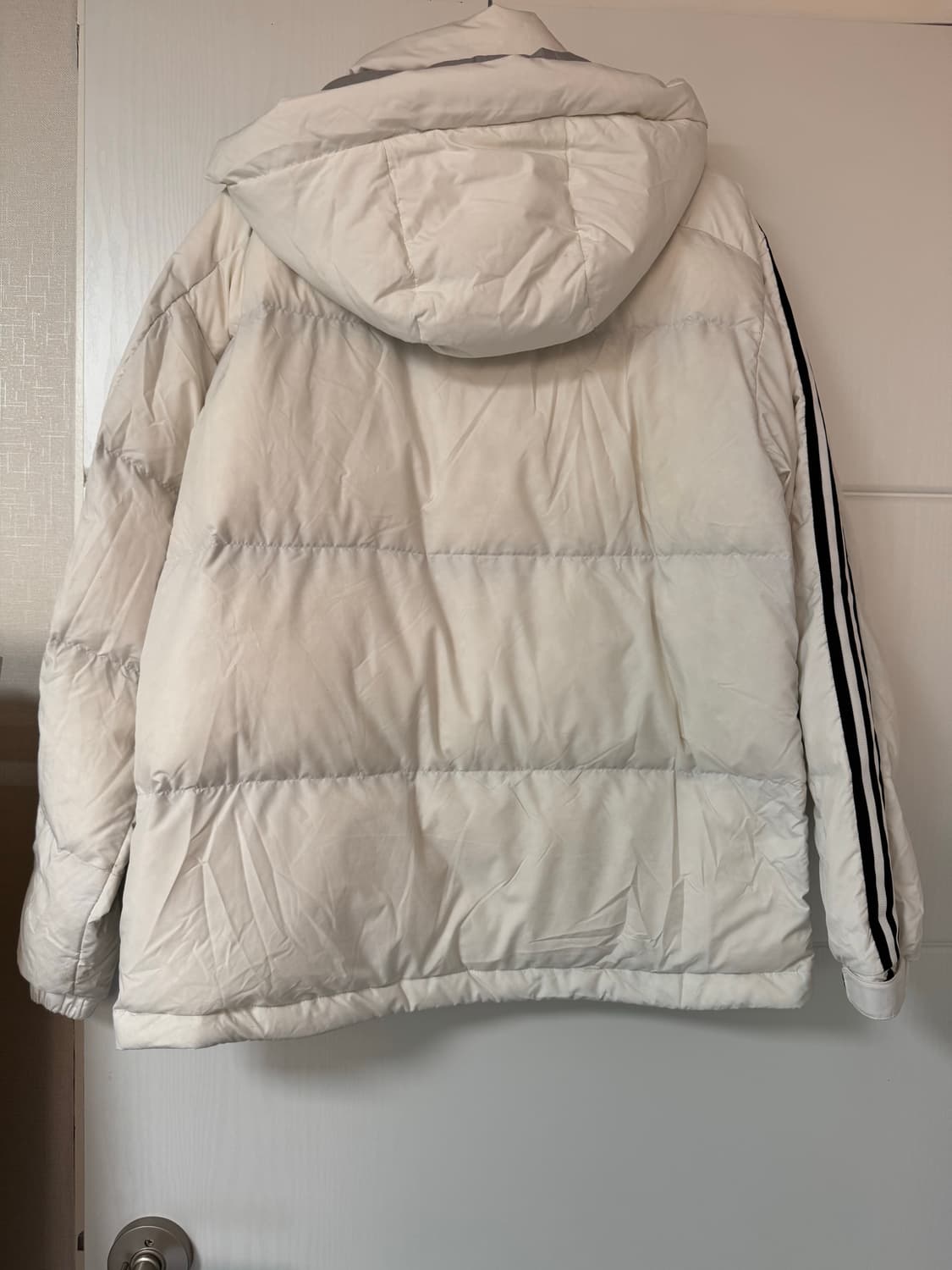 아디다스 흰색 오리털 패딩 M 상품이미지2