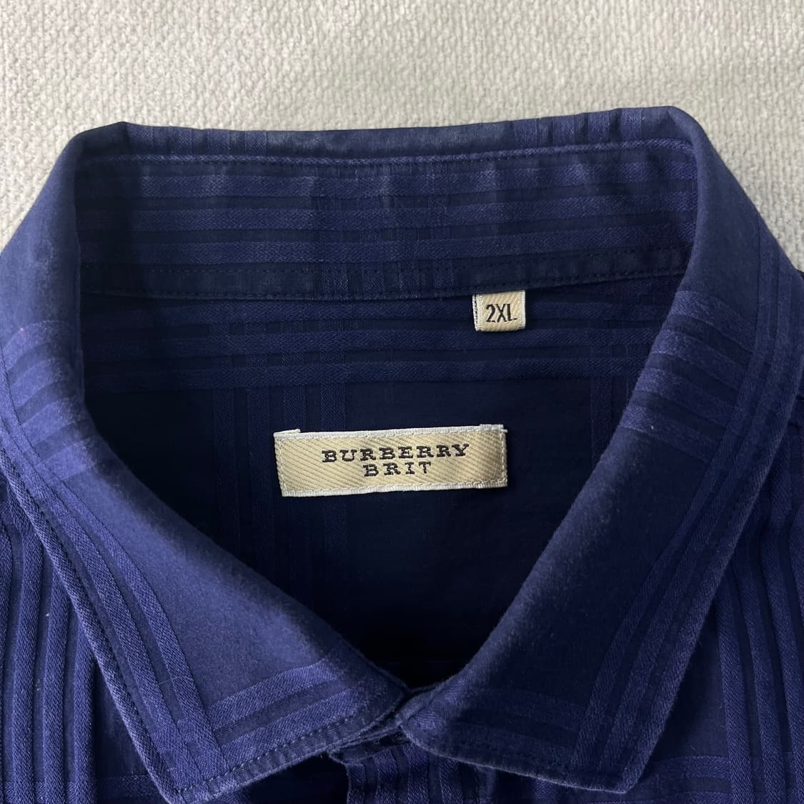 100 버버리 기마로고 체크 패턴 셔츠  상품이미지3