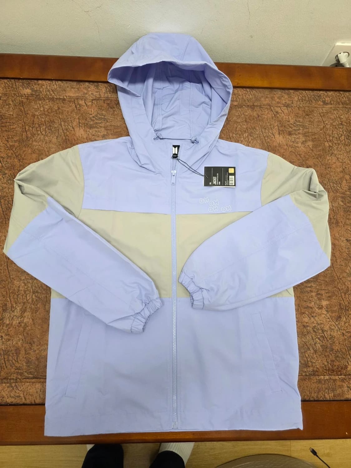 [새제품] BTS IDOL 테마 윈드브레이커 바람막이 M 상품이미지1