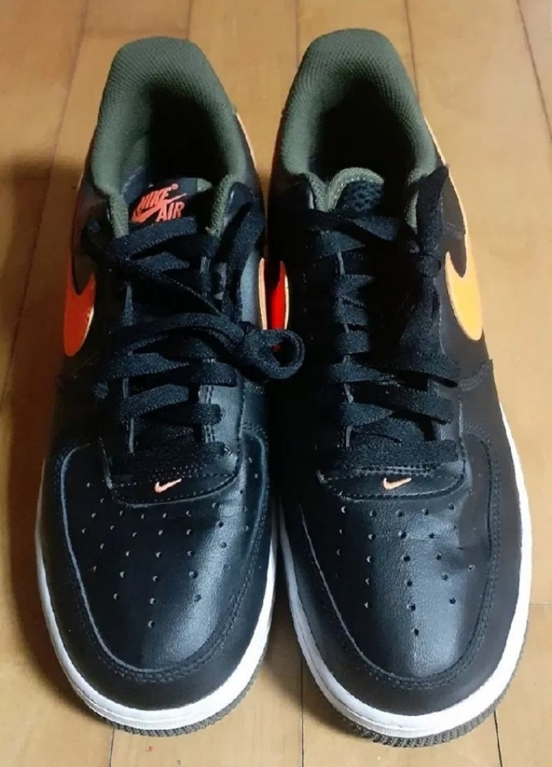 나이키 에어포스 1 '07 LV8 블랙 토탈 오렌지  상품이미지2