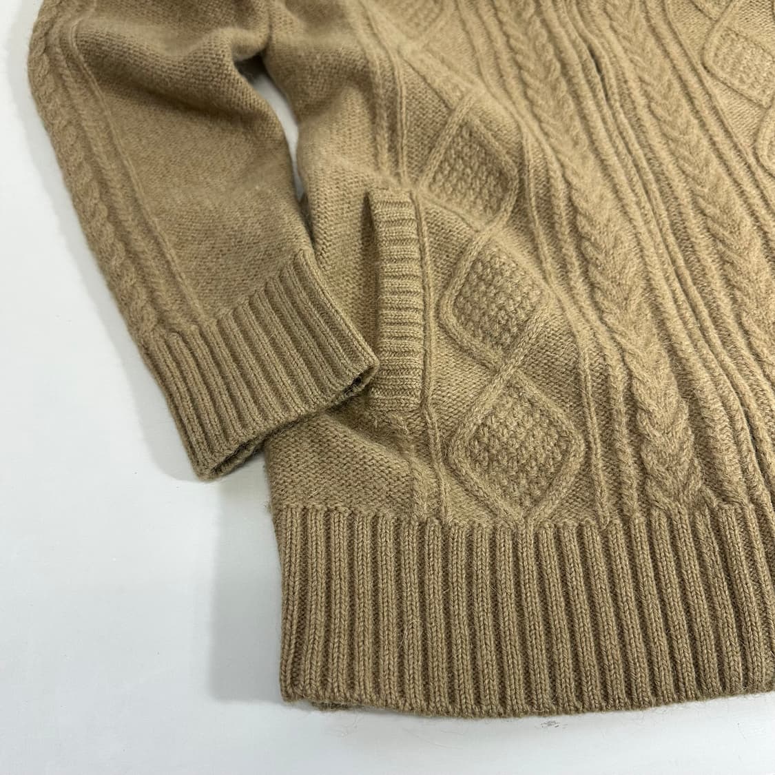 우먼M 빈폴 베이지 기본로고 모100% 카라넥 꽈베기니트집업 상품이미지3