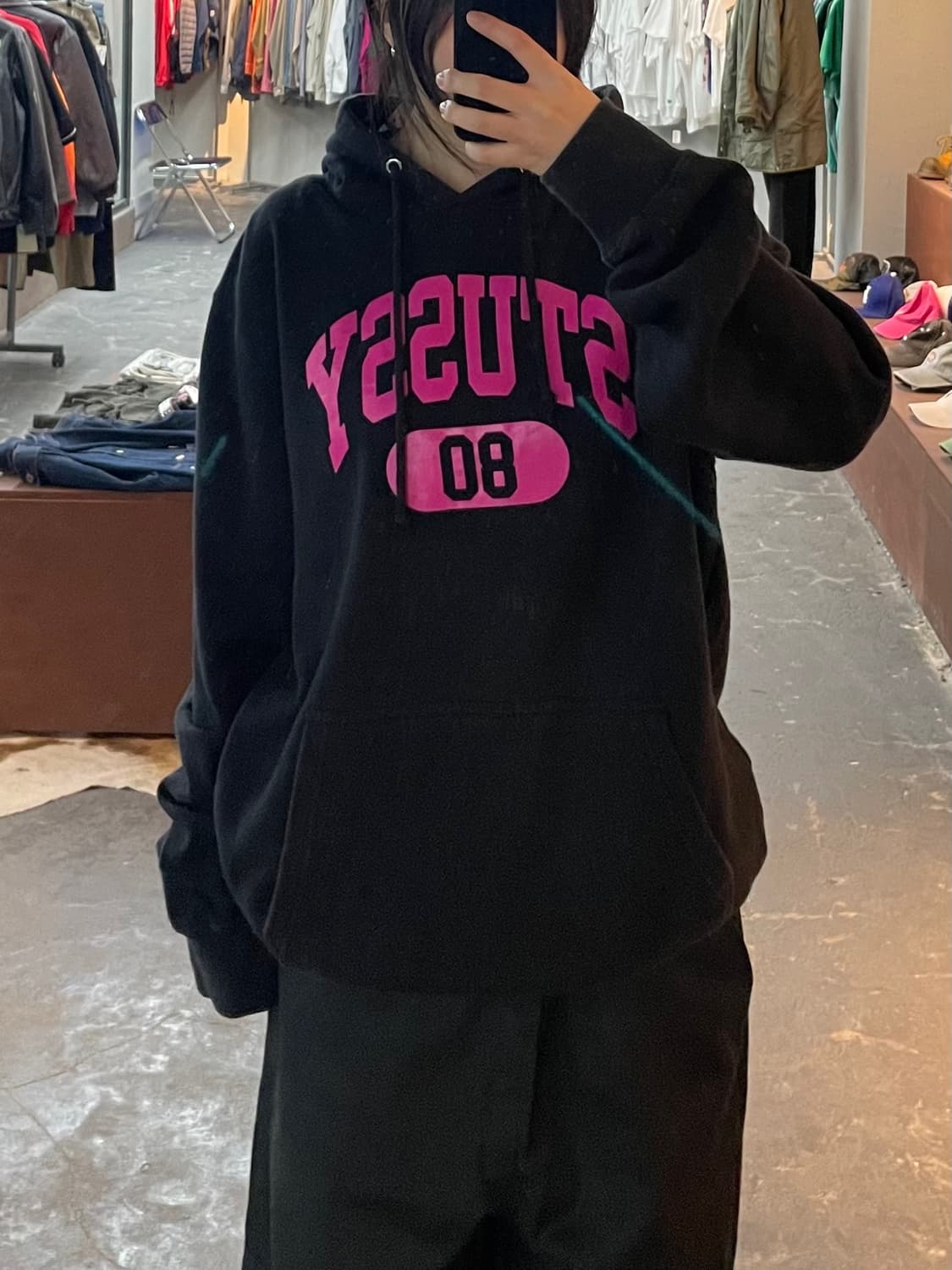 스투시 핑크로고 블랙 후드티 H2115 상품이미지1