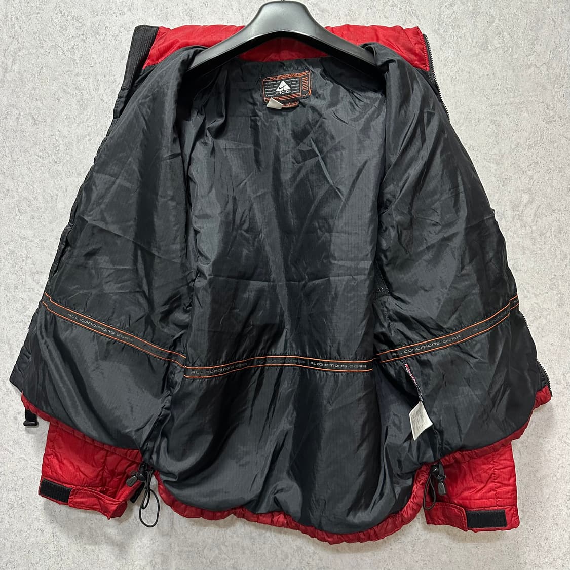 100 나이키 ACG 남자 누빔 패딩 상품이미지3