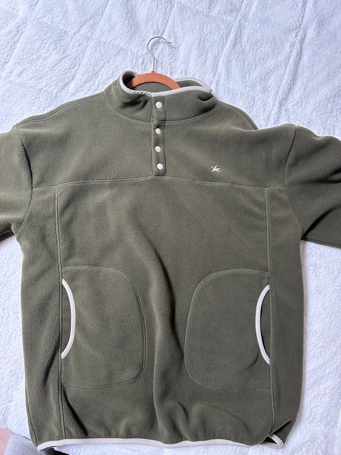 더콜디스트모먼트 플리스 카키 상품이미지3