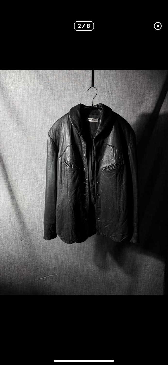 이세이미야케 레더셔츠 상품이미지3