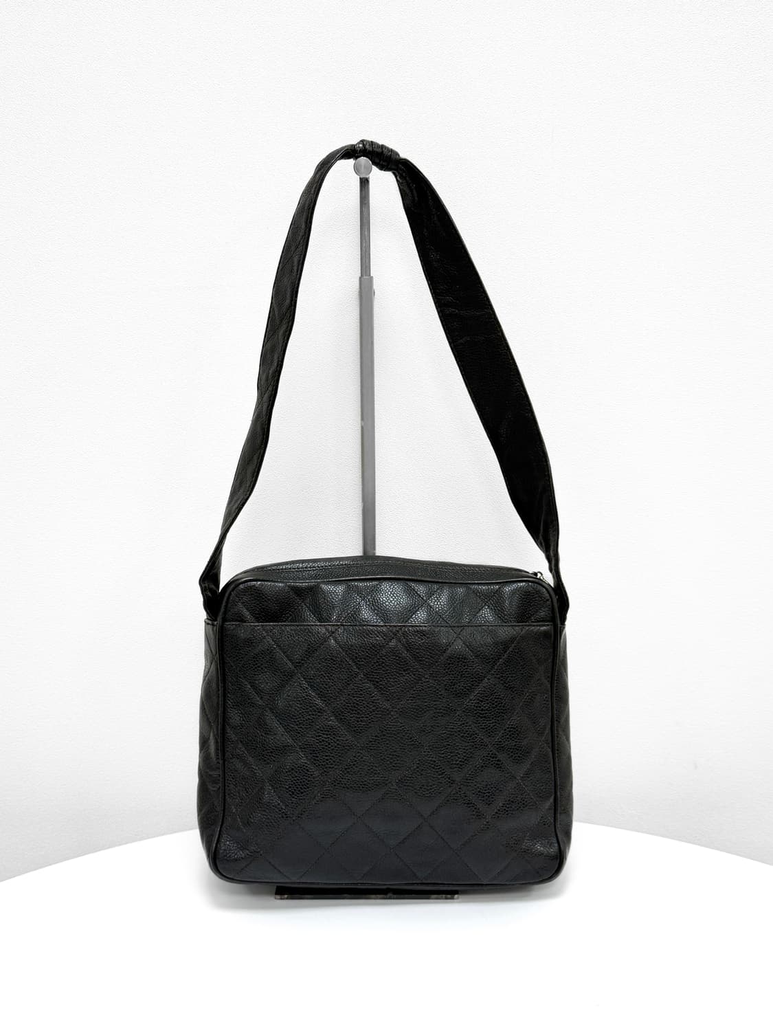 샤넬 캐비어 레더 퀼팅 숄더백 상품이미지3