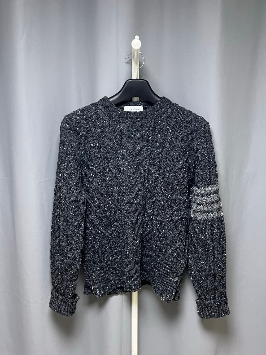 [정품] 3 톰브라운 사선 케이블 모헤어 울니트 그레이 상품이미지1