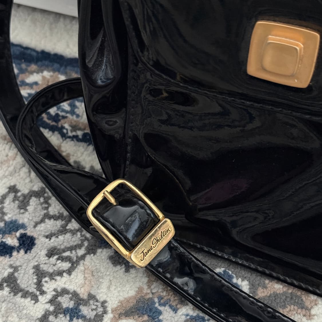 Jane Shilton 에나멜 숄더백 상품이미지2