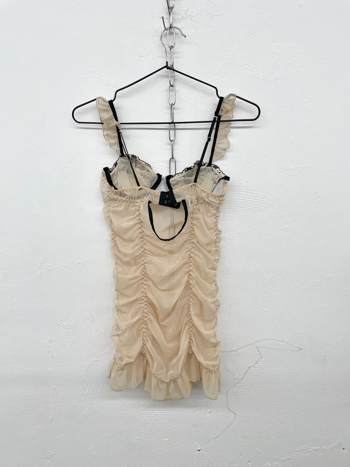 갸루 시어 셔링 프릴 슬립 상품이미지6