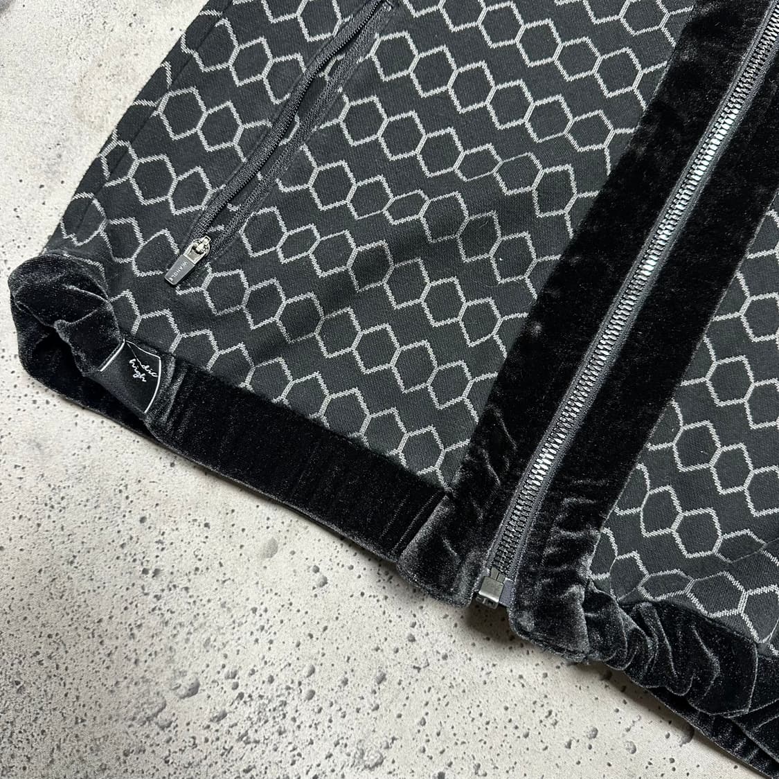 ✨ (바배) 와이드앵글 빅로고 집업  상품이미지6