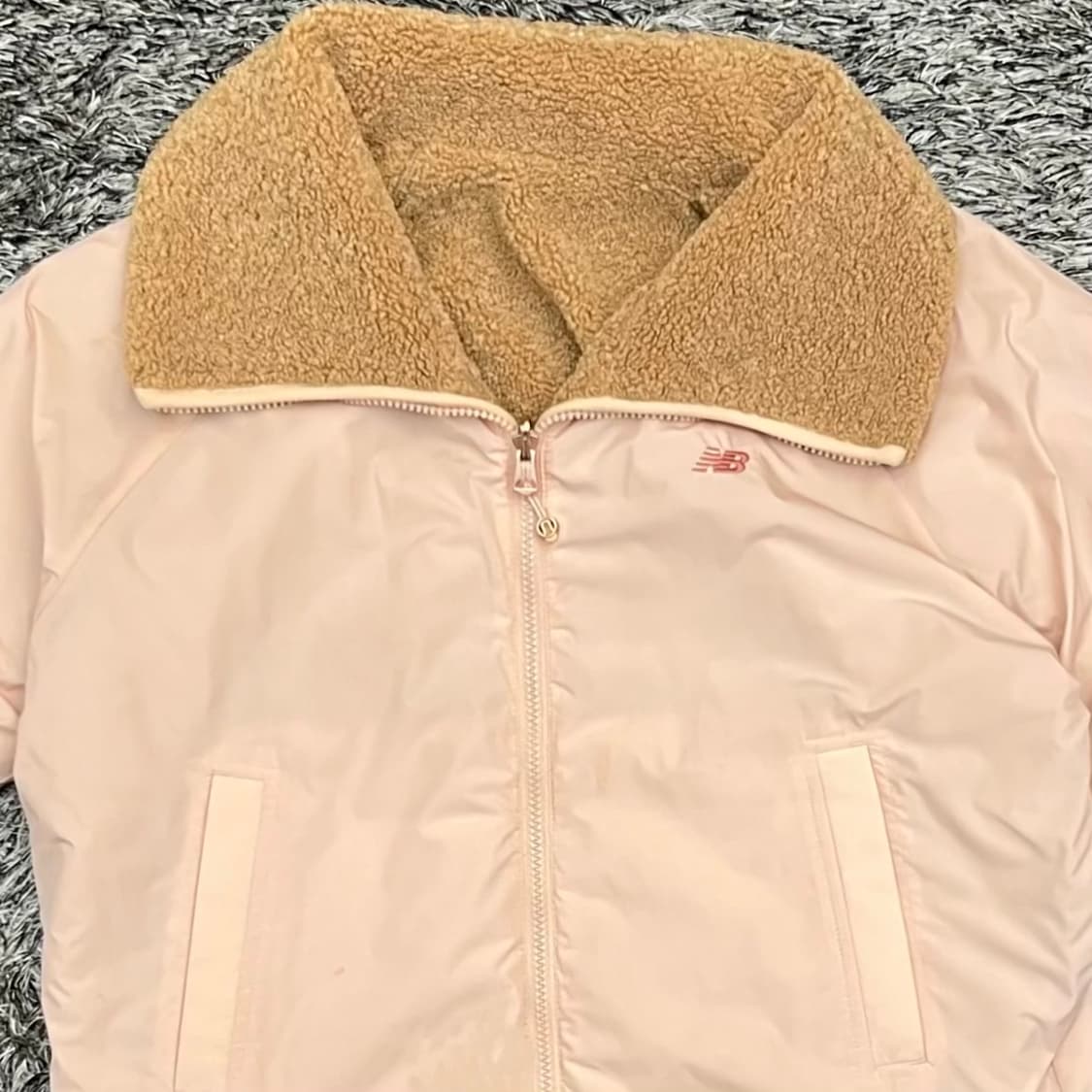 뉴발란스 여성 리버시블 자켓 (85) 상품이미지6