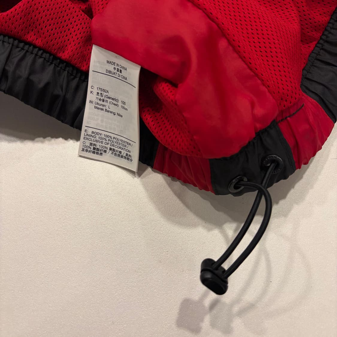 [L] 조던 에센셜 블랙/레드 후드 바람막이 자켓 D155 상품이미지7