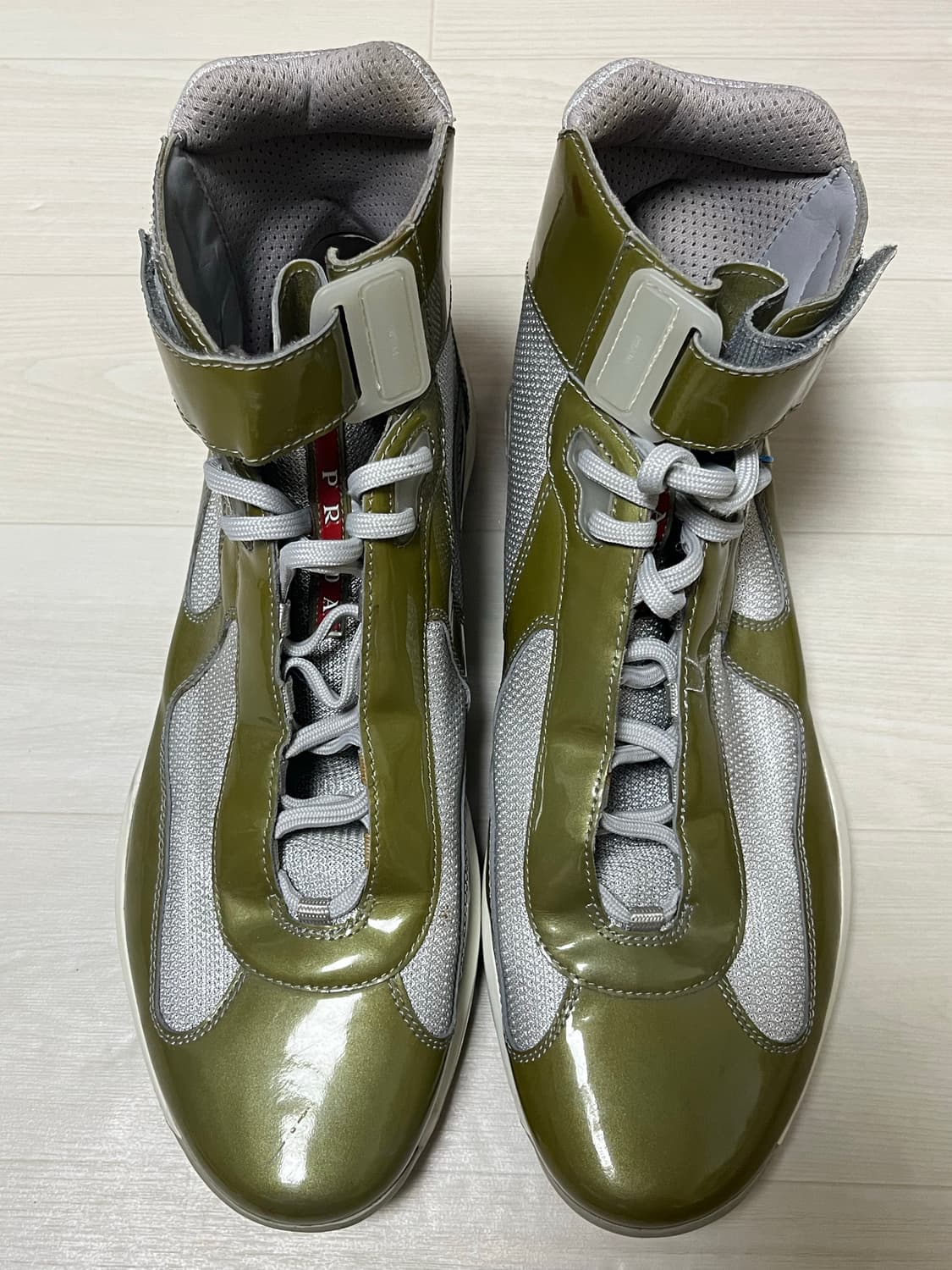 프라다 아메리카컵 하이 올리브 그린 상품이미지1