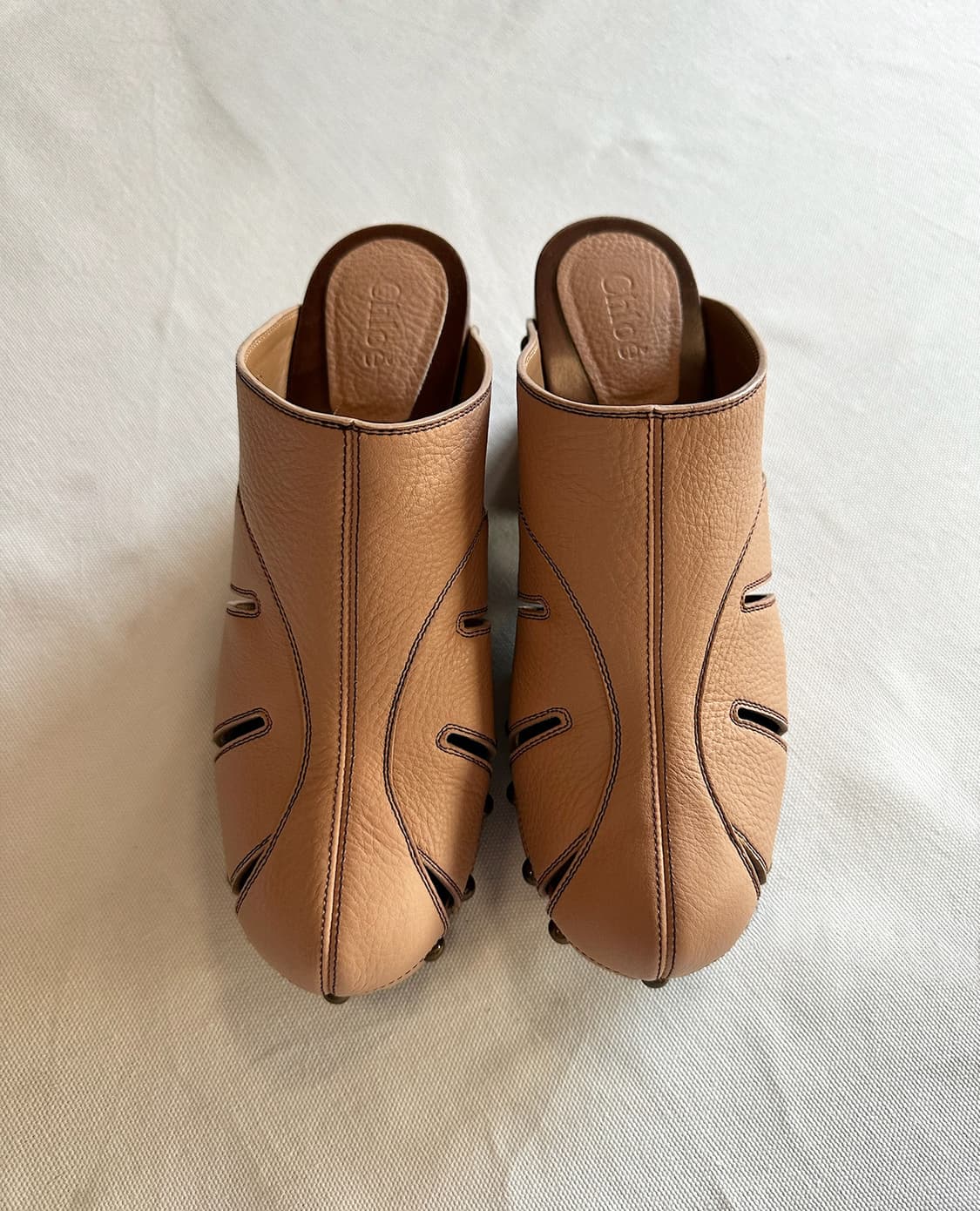 CHLOE leather wood sole mules 상품이미지2