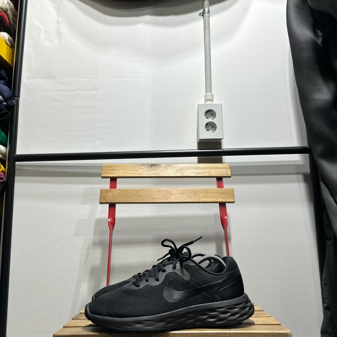 270) 나이키 운동화 남성 남자 신발 레볼루션 블랙 남성 런닝화 상품이미지3