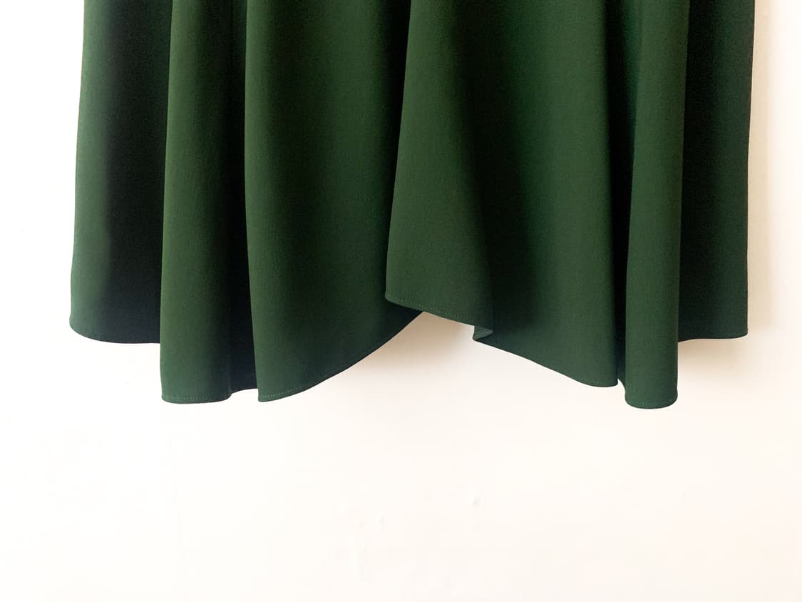 끌로에 사선 미디 스커트 상품이미지4