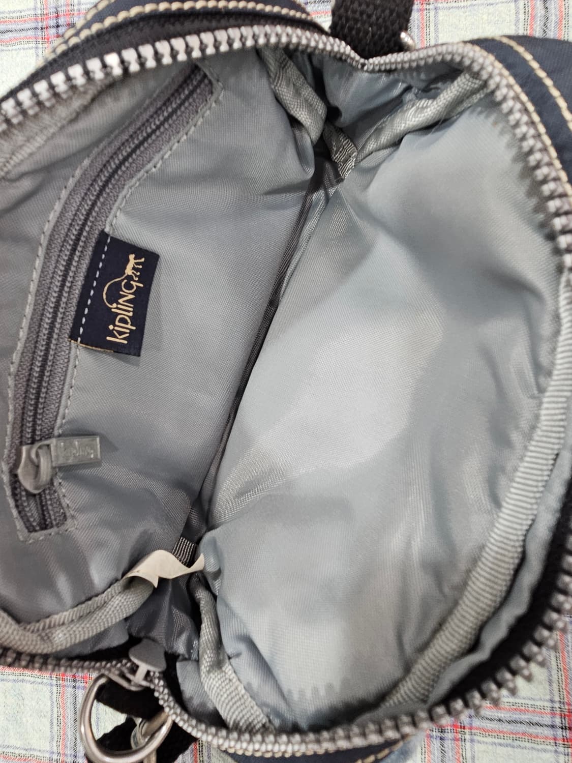 키플링(KIPLING)미니 크로스백 네이비 상품이미지5