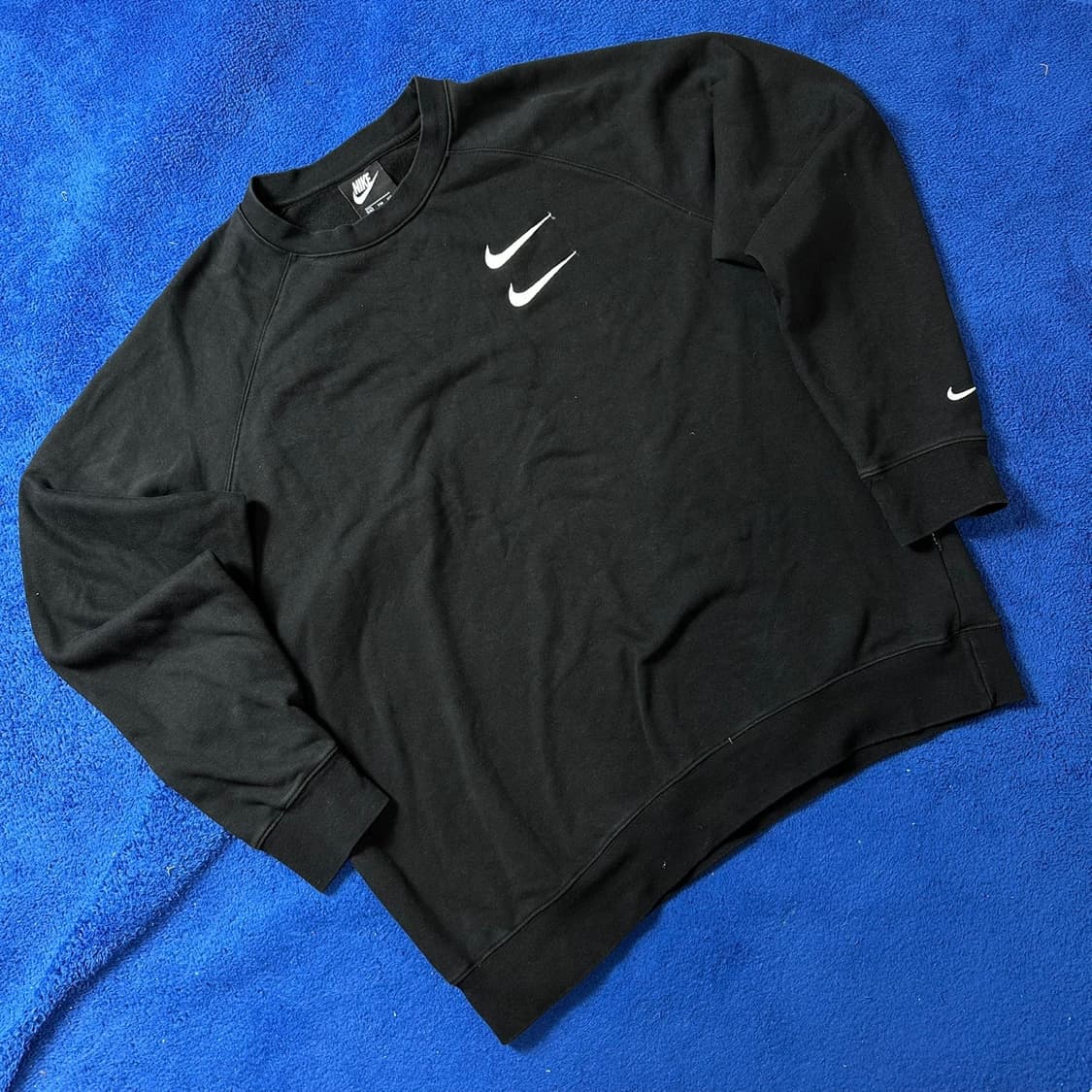 나이키 더블 스우시 자수 맨투맨 상품이미지1