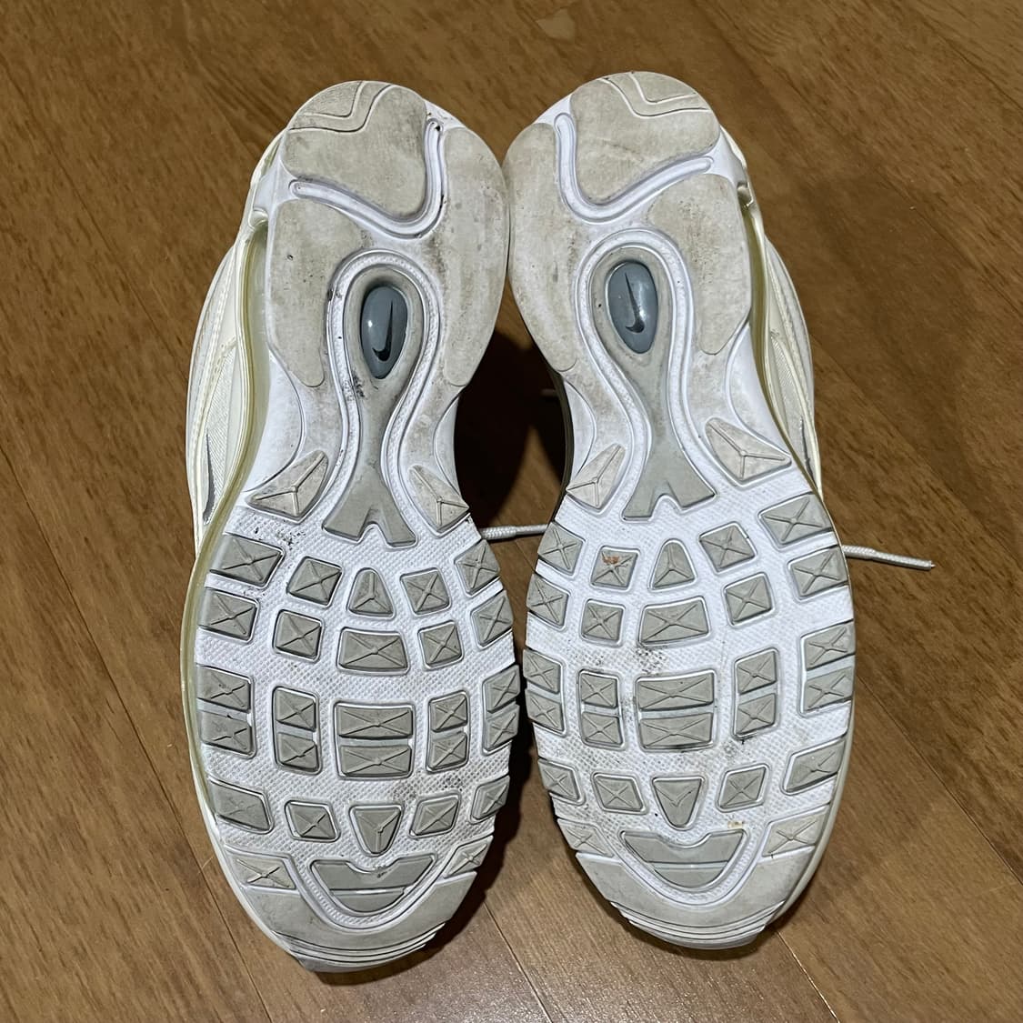 나이키 에어맥스 97 트리플 화이트 245 상품이미지8