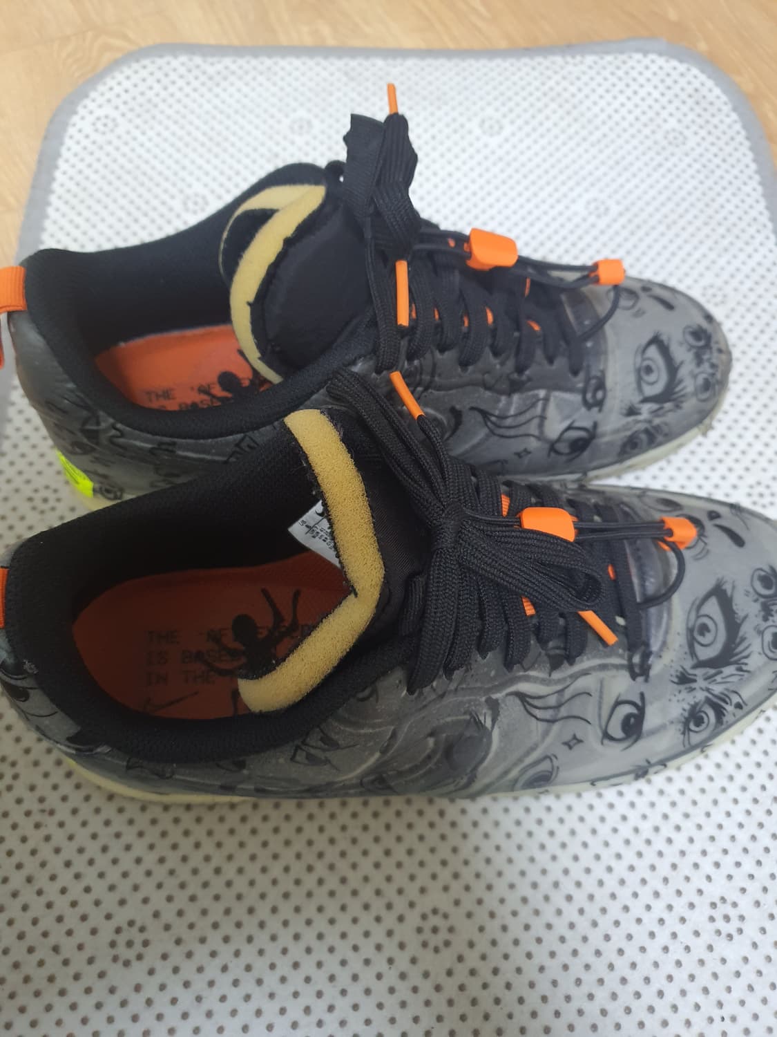 나이키 에어포스1 할로원 한정판 사이즈 260 상품이미지3