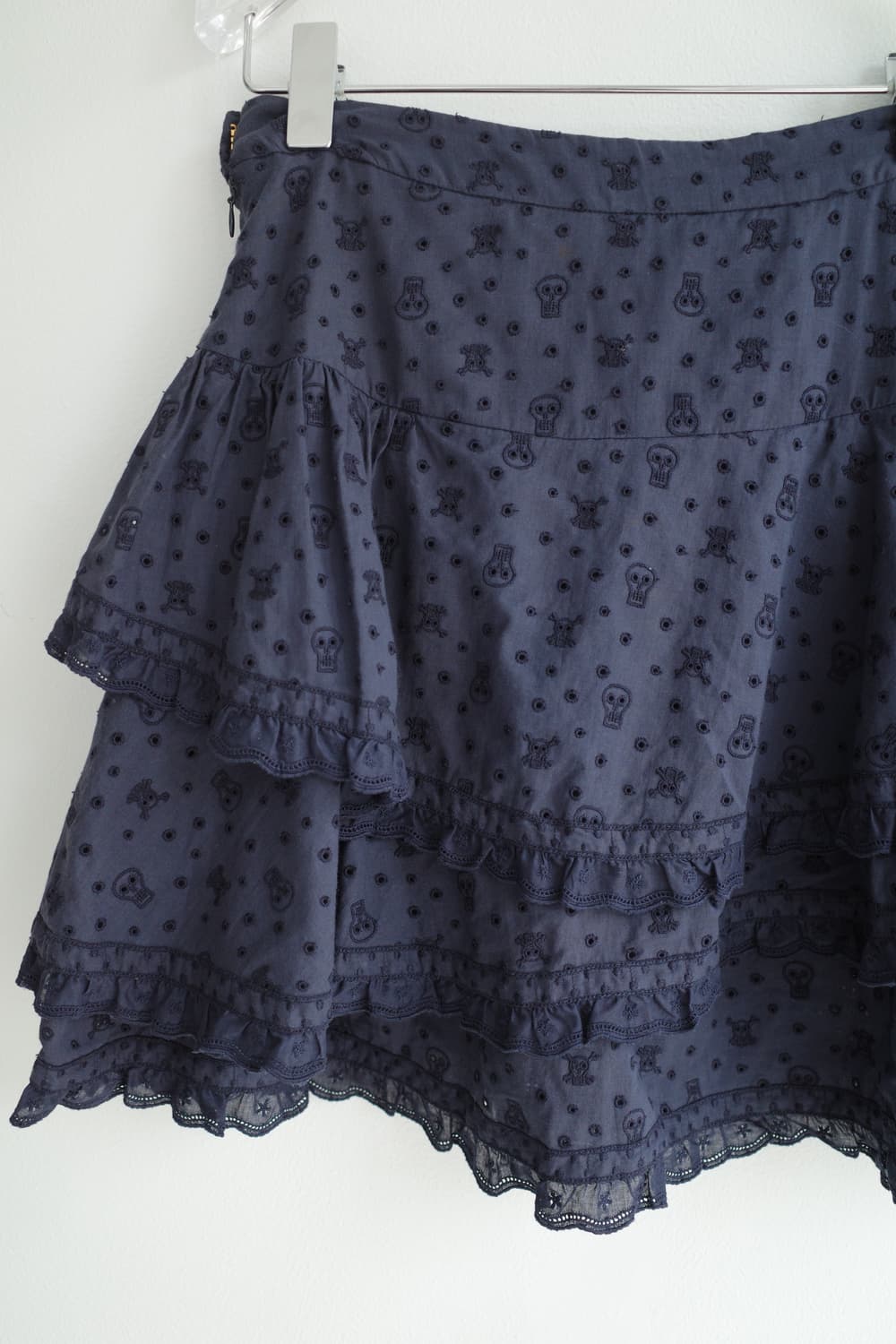 Skull Eyelet cancan skirt is 상품이미지8
