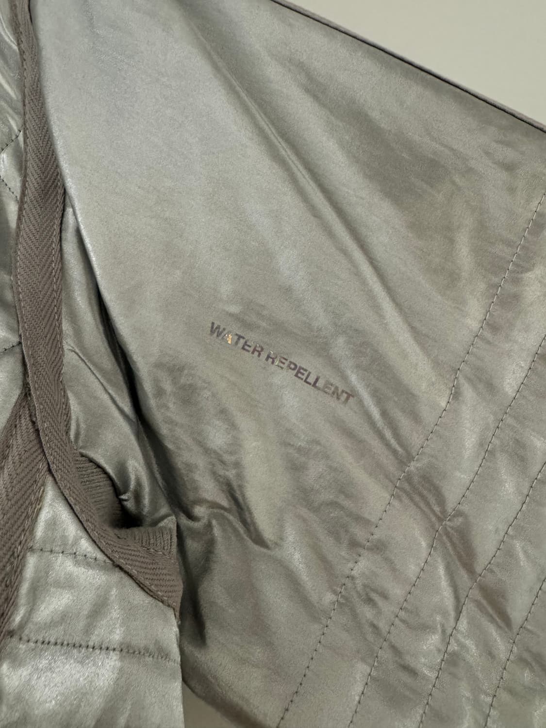 032c 남성 쉐비뇽 실버 퀼팅자켓 상품이미지2