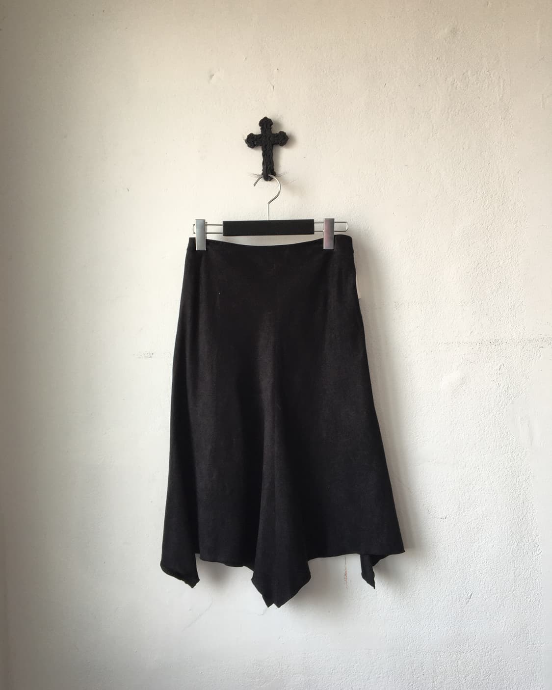 Unbalanced suede skirt 상품이미지1